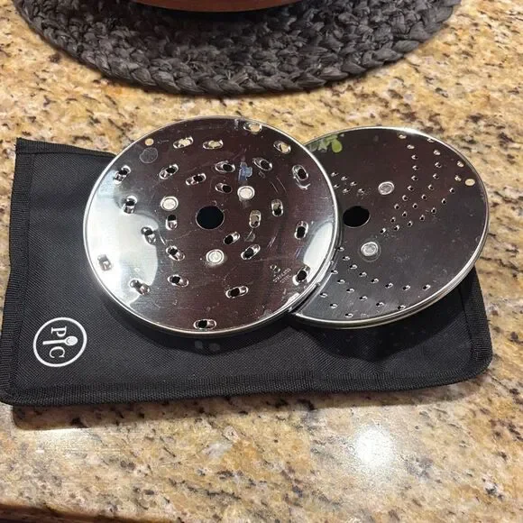 The Pampered Chef Black Kitchen Slicing Accessory - Picture 4 of 16